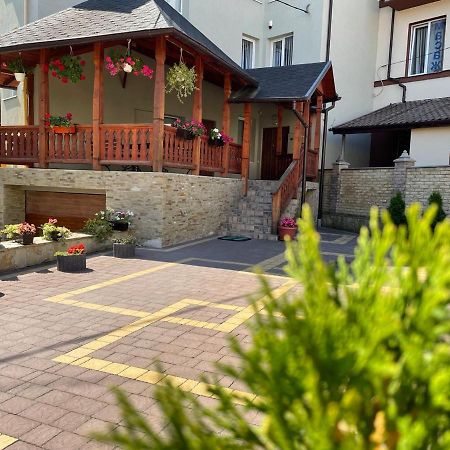Apartments Sonce Truskavets Ngoại thất bức ảnh