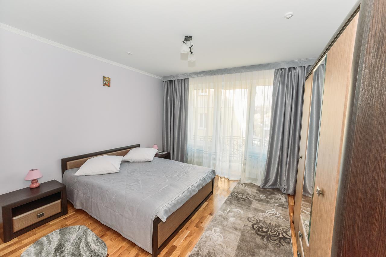 Apartments Sonce Truskavets Ngoại thất bức ảnh