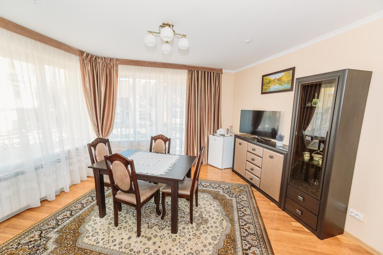 Apartments Sonce Truskavets Ngoại thất bức ảnh